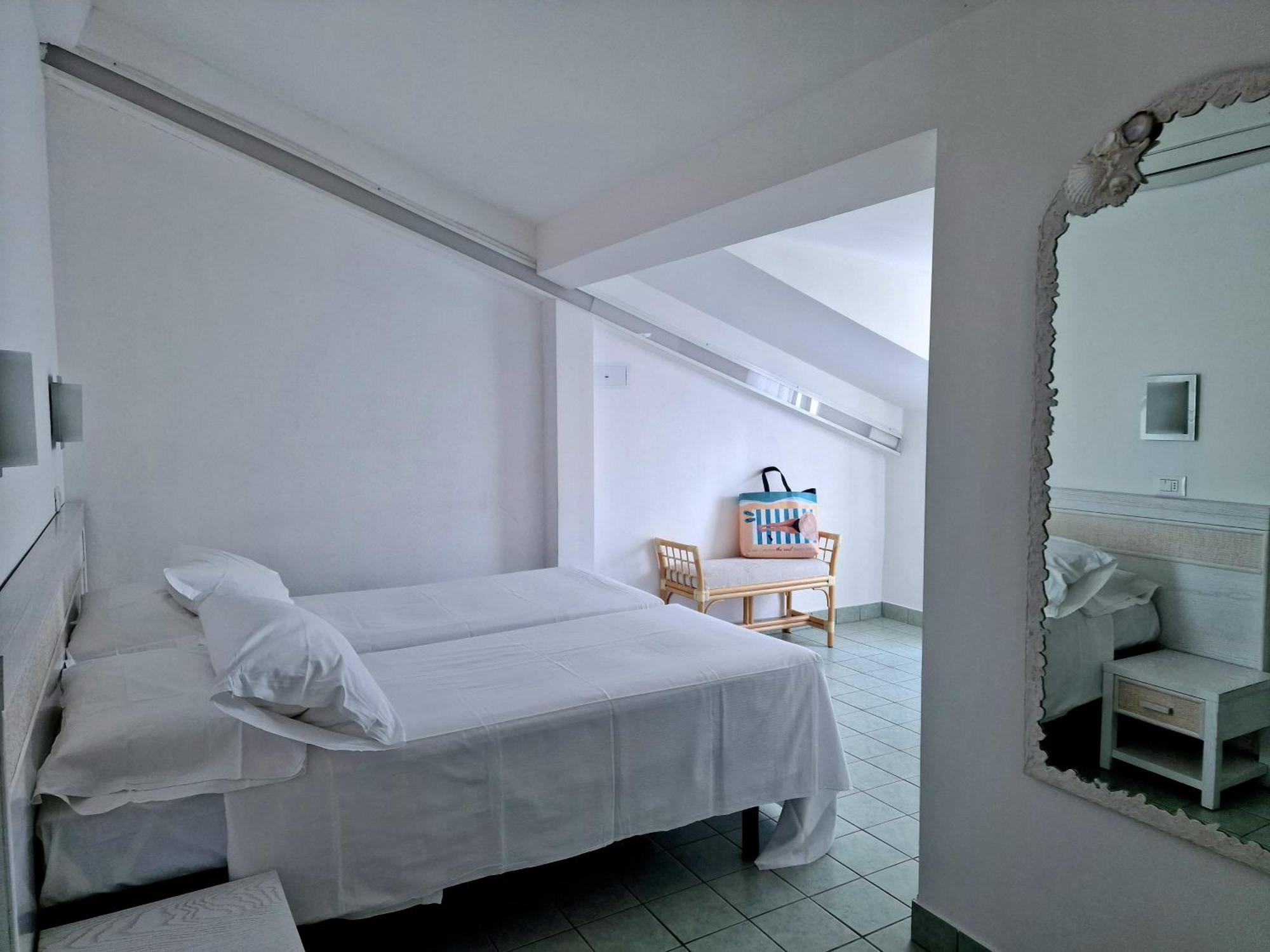 Luxor Beach Boutique Hotel カットーリカ エクステリア 写真